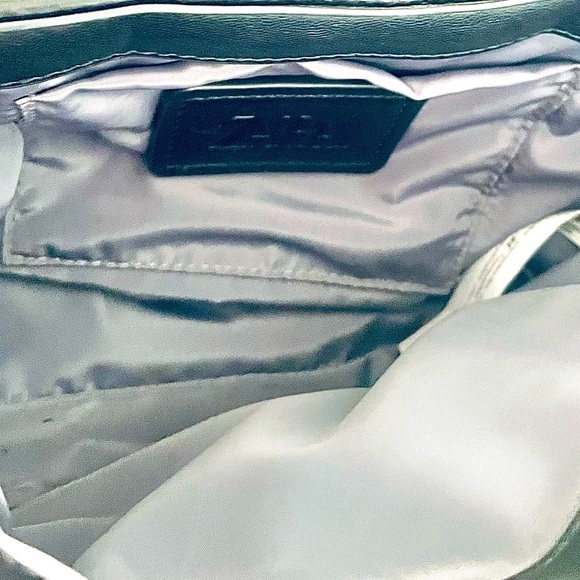 ZARA Black Quilt Gold Chain Handle Bag - Picture 3 of 7